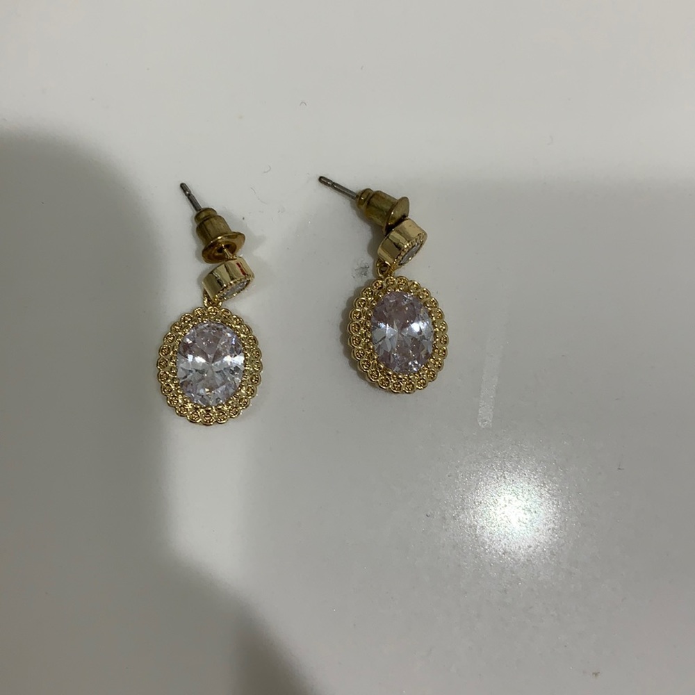 Gold earrings